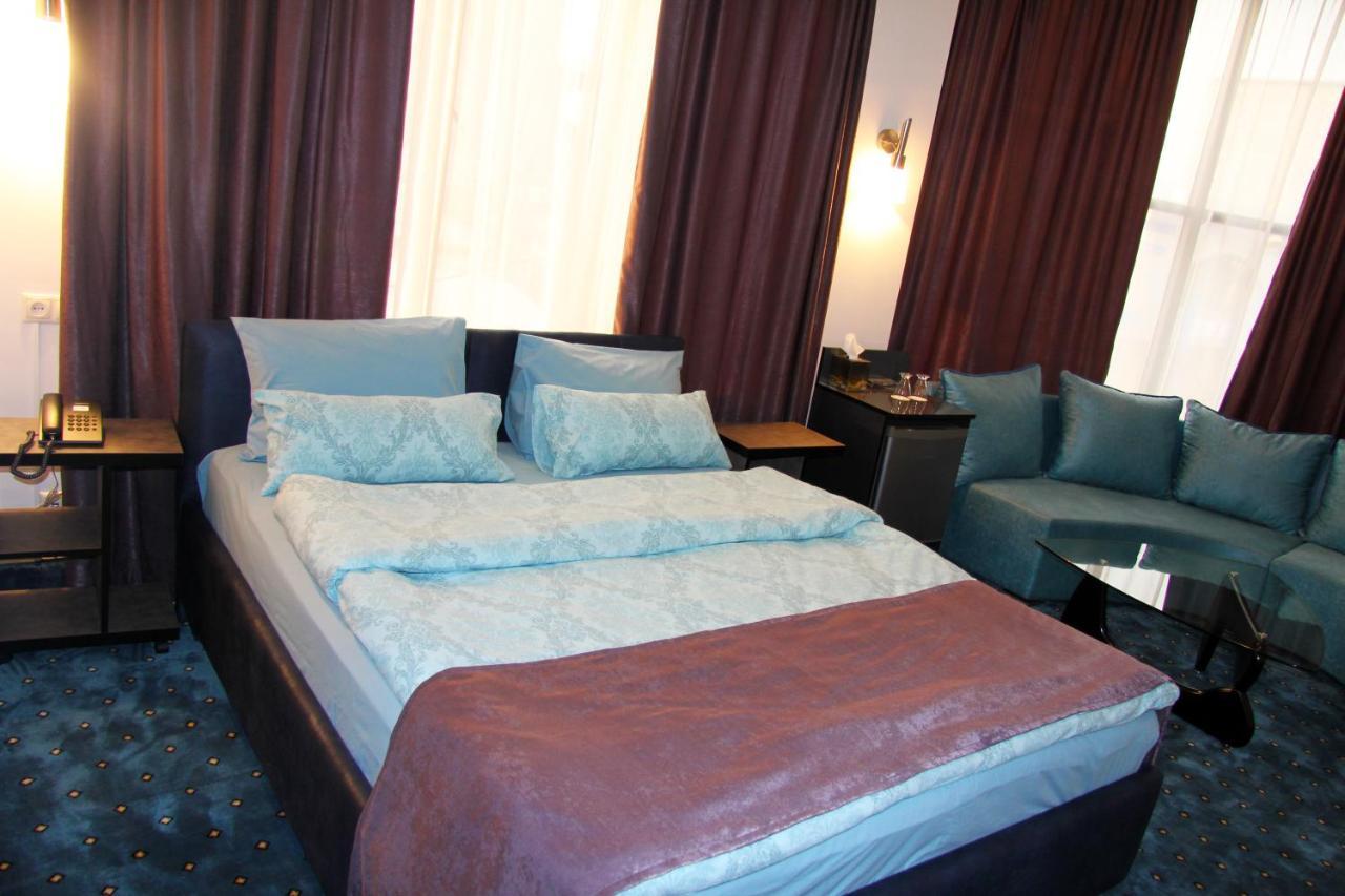 Nice Hotel Єреван Екстер'єр фото